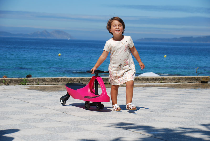 Didicar es un correpasillos muy ligero fácil de transportar. Llévatelo a dónde quieras de forma cómoda.